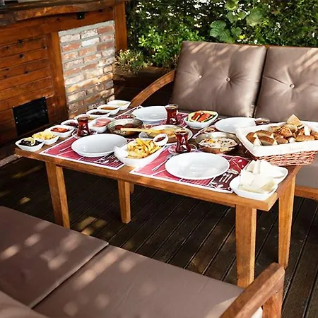 Ceneviz Aparthotel